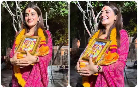 भक्ति में लीन अक्षरा सिंह ने पीतांबरा पीठ में की देवी की आराधना, देखें तस्वीरें!