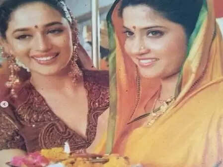 क्या आप जानते हैं रेणुका शहाणे की प्रेरणादायक कहानी? जानें उनके जीवन के अनकहे पहलू!