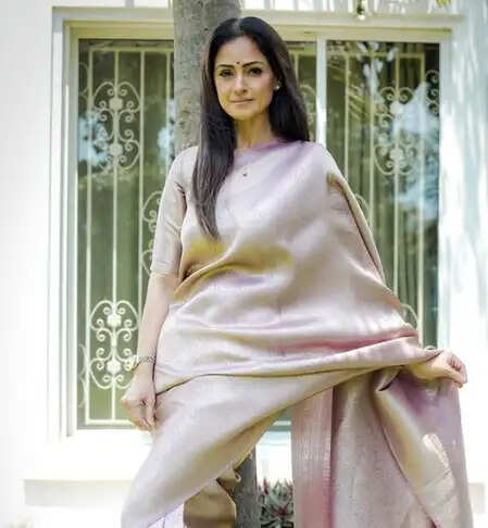 सिमरन: एक फैशन डिजाइनर से साउथ सिनेमा की स्टार बनने की कहानी