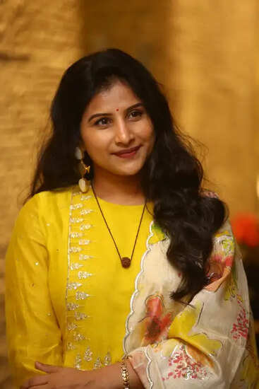 तेलुगु गायिका मंगली ने वकील पर लगाया जबरन वसूली का आरोप, मामला दर्ज