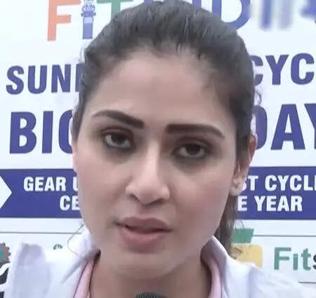 क्या साइकिल चलाना है सेहत और पर्यावरण का बेहतरीन उपाय? ऐश्वर्या राज और विक्रांत मैसी का संदेश