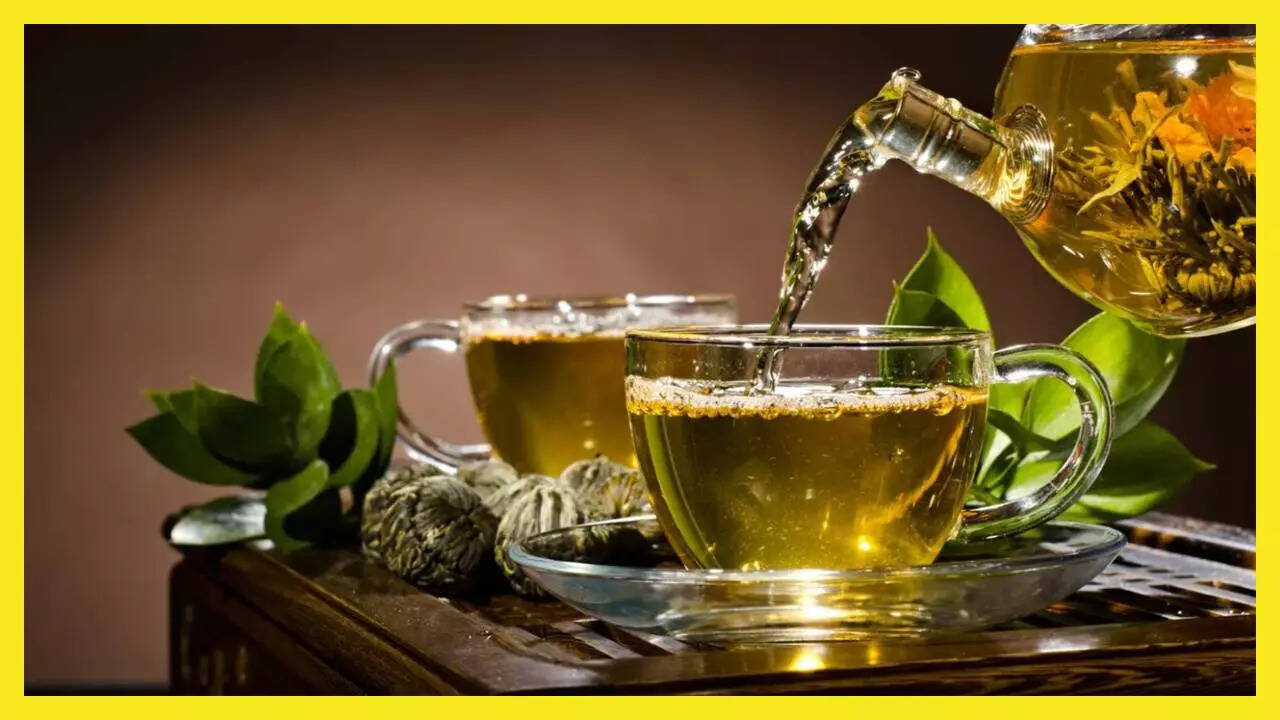 शादी से पहले की खूबसूरती के लिए 10 हेल्दी ड्रिंक्स जो आपकी त्वचा को बनाएंगे चमकदार!