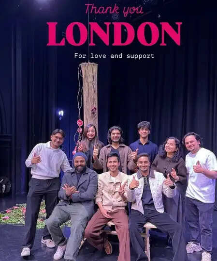 अमोल पराशर का 'बेशर्म आदमी' शो लंदन में मचा रहा है धमाल, जानें क्या है खास!