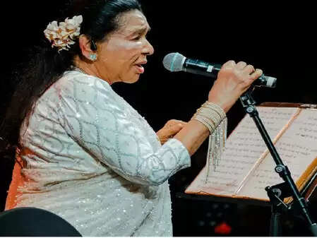 आशा भोसले को संसद में दी गई भावभीनी श्रद्धांजलि, सिनेमा में योगदान को किया गया याद