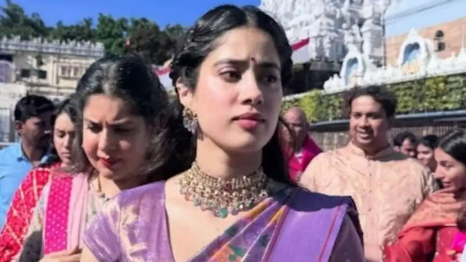क्या है Janhvi Kapoor की तिरुमाला यात्रा का राज़? जानें फिल्म Peddi की सफलता की कहानी!