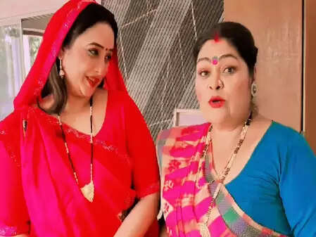 क्या भोजपुरी स्टार्स हिंदी सिनेमा में भी करेंगे राज? रानी चटर्जी और नीलम वशिष्ठ की खास बातें