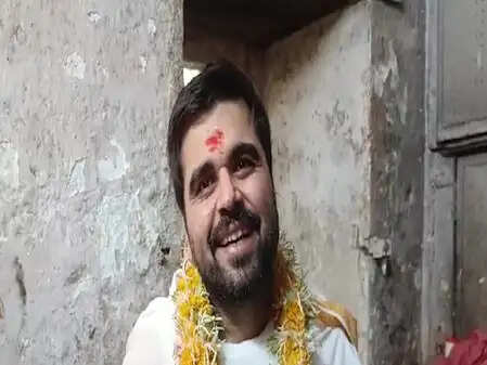 पंजाबी सिंगर 'निंजा' ने महाकाल के दर पर मांगी नई शुरुआत की कृपा!