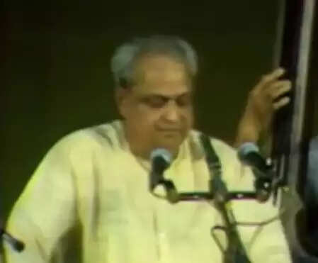 कौन हैं पंडित कुमार गंधर्व? जानें भारतीय शास्त्रीय संगीत के इस दिग्गज की अनकही कहानी