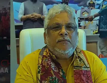 क्या है 'चरक: फेयर ऑफ फेथ' पर सेंसर बोर्ड का विवाद? जानें निर्देशक सुदीप्तो सेन की बातें