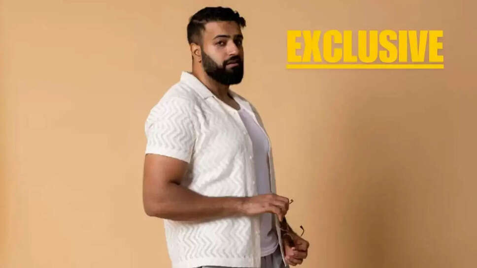 क्या है Manu Menon का अनोखा किरदार 'Bhooth Bangla' में? जानें इस बॉलीवुड डेब्यू के बारे में!