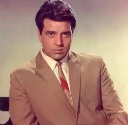 धर्मेंद्र के निधन पर साउथ सिनेमा के सितारों का भावुक श्रद्धांजलि