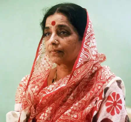 सुलोचना चव्हाण: लावणी की रानी जिनकी आवाज़ ने दिलों को छू लिया