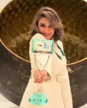 उर्वशी ढोलकिया को मिला 'आईटीए माइलस्टोन अवॉर्ड', जानें क्यों है ये खास!