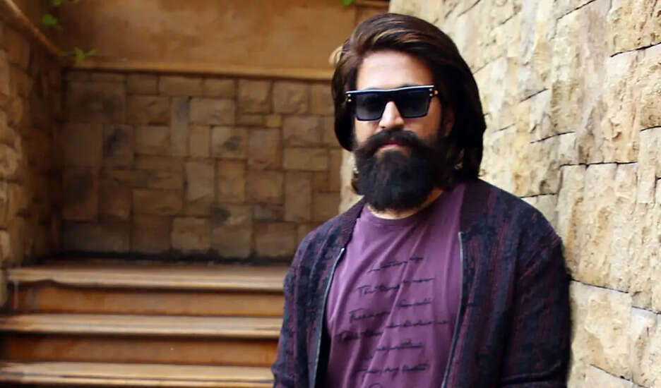 यश की 'Toxic' और वरुण धवन की 'Hai Jawani Toh Ishq Hona Hai' की रिलीज़ में बदलाव