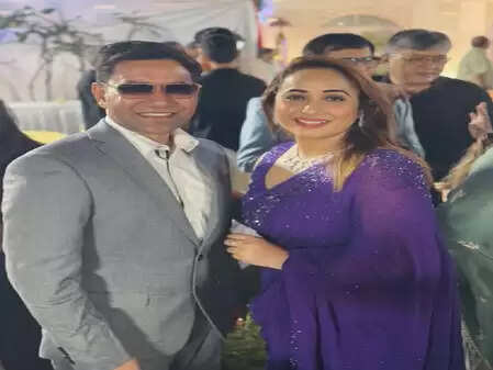 भोजपुरी सुपरस्टार निरहुआ का 46वां जन्मदिन: सितारों ने दी बधाई!