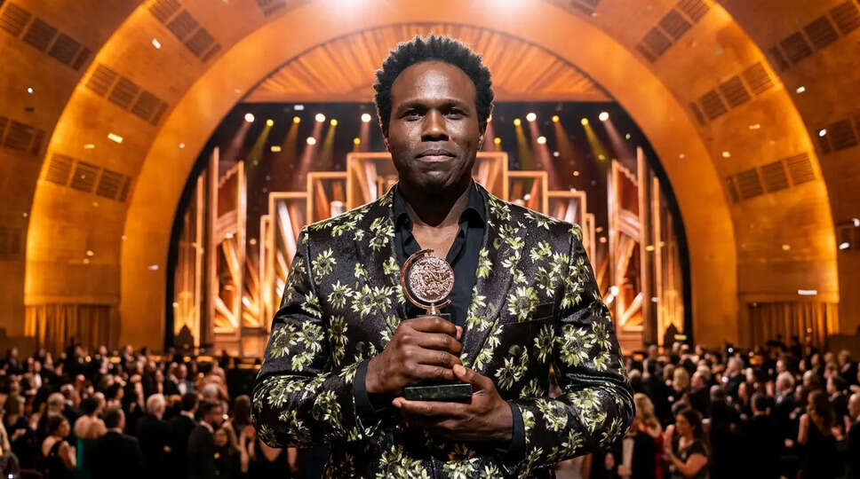Broadway पर Joshua Henry की शानदार जीत: क्या है उनकी प्रेरणादायक कहानी?
