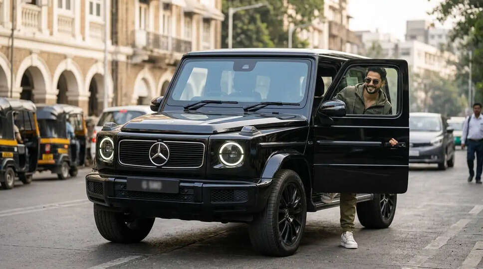क्या Kunal Kemmu ने अपनी कार कलेक्शन में जोड़ा नया इलेक्ट्रिक SUV? जानें इसकी खासियतें!