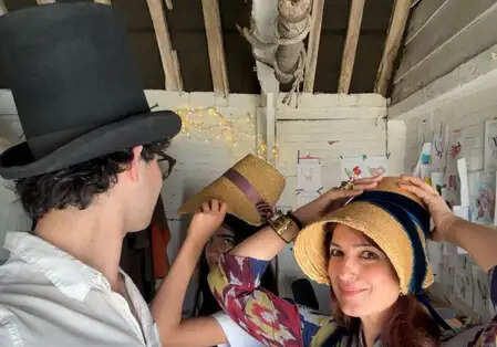 क्या है वो समस्या जो जेन ऑस्टेन को भी चौंका देगी? ट्विंकल खन्ना ने पूछा फैंस से