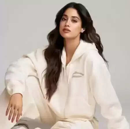 जान्हवी कपूर ने बांग्लादेश में अल्पसंख्यकों पर हो रही हिंसा की निंदा की, दीपू चंद्र दास की हत्या पर उठाई आवाज़