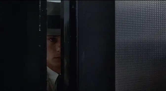 Le Samouraï: एक क्लासिक फिल्म की गहराई में झांकना