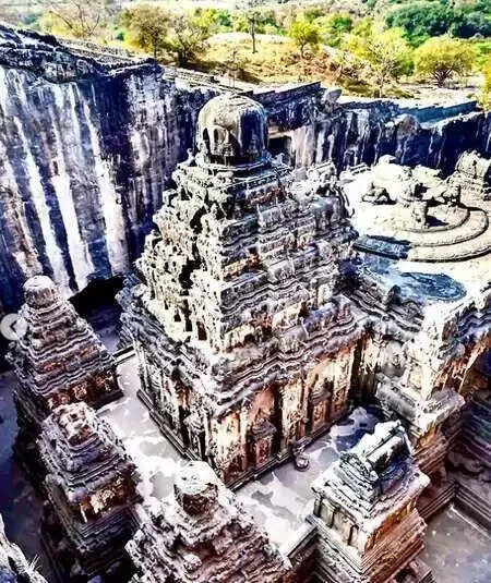 क्या है एलोरा गुफाओं की अद्भुत नक्काशी का रहस्य? शेखर कपूर ने किया खुलासा!