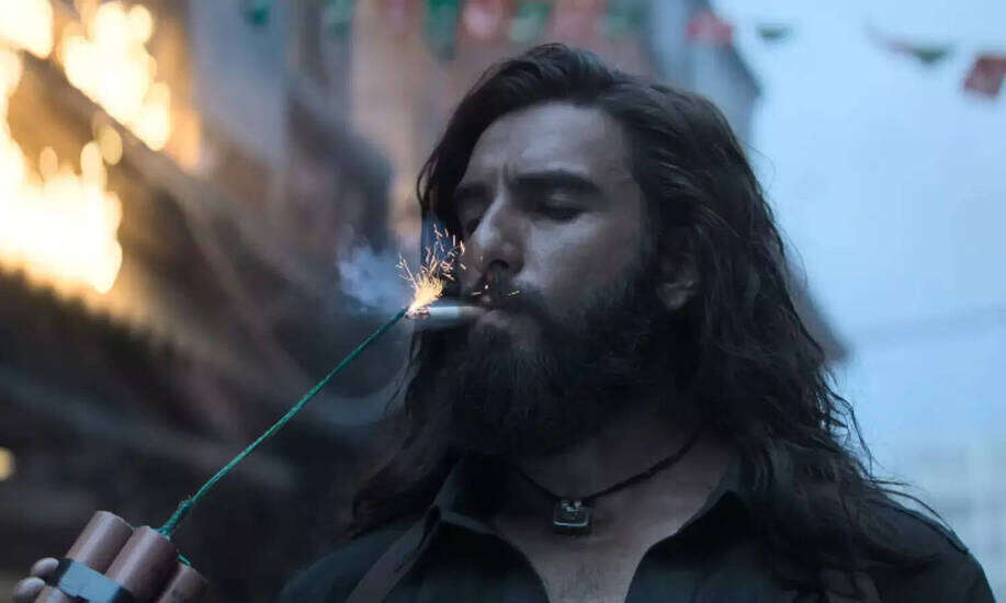 रणवीर सिंह की 'धुरंधर' को मिली हरी झंडी, जानें क्यों हो रहा है विवाद!