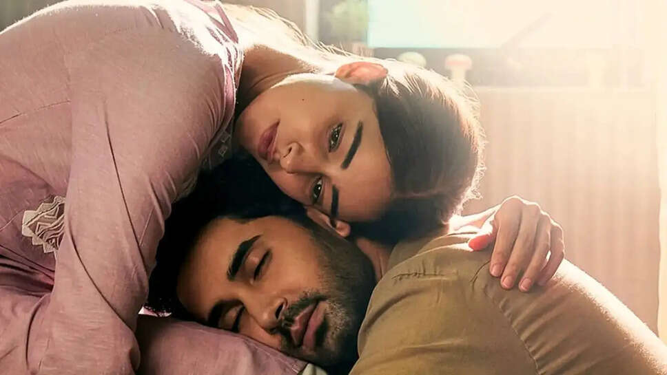 क्या है 'Chand Mera Dil' की कहानी? जानें इस रोमांटिक ड्रामा की बॉक्स ऑफिस परफॉर्मेंस!