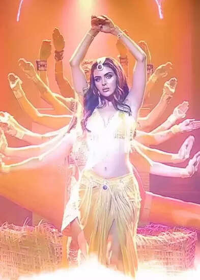 क्या प्रियंका चाहर चौधरी 'नागिन 7' में जादू बिखेरेंगी? जानें उनके अनुभव और चुनौतियाँ!