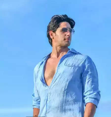 सिद्धार्थ मल्होत्रा के जन्मदिन पर कियारा आडवाणी ने साझा किया खास संदेश, जानें क्या लिखा!