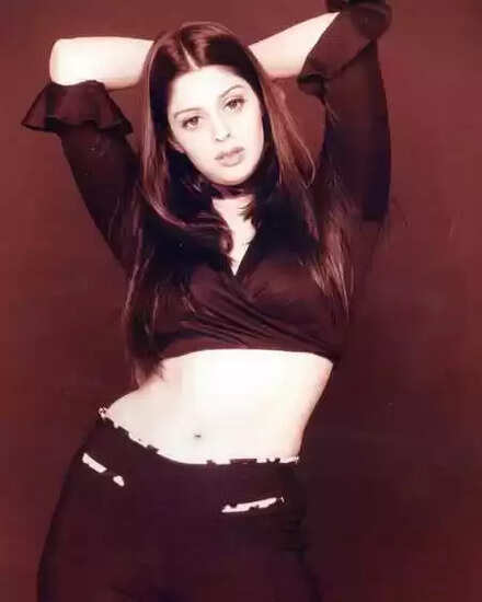 कम उम्र में स्टार बनीं नगमा: जानें सलमान खान के साथ उनके सफर की कहानी