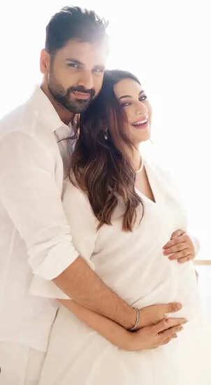 दिव्यांका त्रिपाठी ने साझा किया गर्भावस्था का अनोखा अनुभव, जानें क्या हुआ जब बच्चे ने पहली बार किया प्रतिक्रिया!