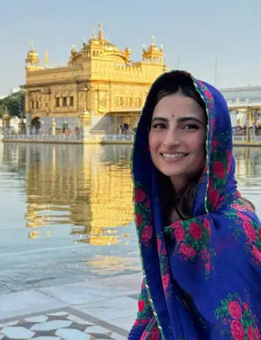 क्या है Palak Tiwari की नई वेब सीरीज 'लुक्खे' का राज? जानें उनके पहले स्वर्ण मंदिर दौरे के बारे में!