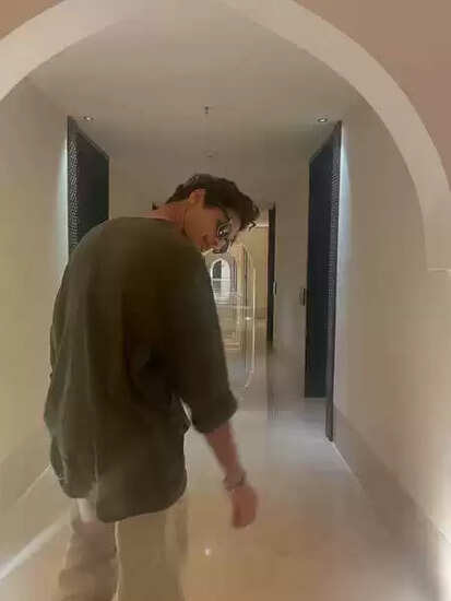 ईशान खट्टर: बाल कलाकार से लेकर 'द परफेक्ट कपल' तक, जानें उनकी फिल्मी यात्रा