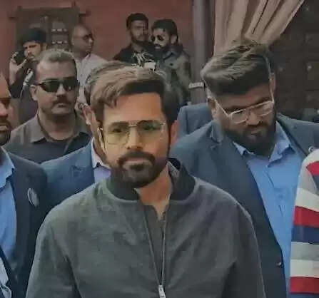 इमरान हाशमी ने इंटरनेशनल काइट फेस्टिवल में अपनी नई सीरीज 'तस्करी' का किया प्रमोशन