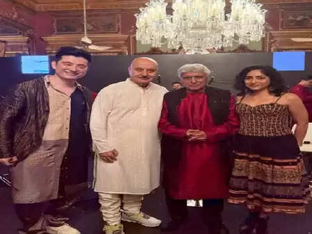 अनुपम खेर की 'तन्वी द ग्रेट' फिर से सिनेमाघरों में, जावेद अख्तर के साथ बिताई खास शाम!