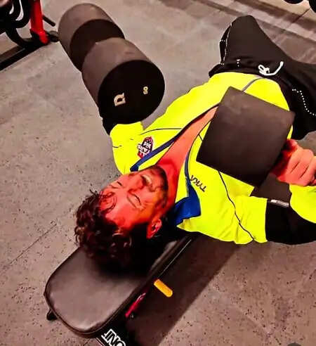 टाइगर श्रॉफ ने माइकल जैक्सन को दी श्रद्धांजलि, फिटनेस में भी किया कमाल!