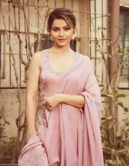 क्या रुबीना दिलैक कर पाएंगी मां और करियर के बीच संतुलन? जानें उनकी भावनाएं!