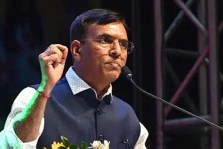 क्या आप जानते हैं 12वें अंतरराष्ट्रीय योग दिवस पर कौन-कौन होगा शामिल?