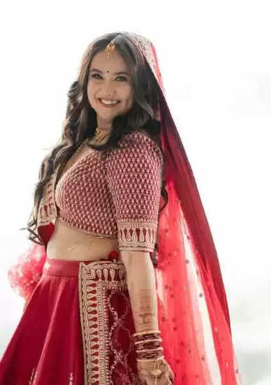 टीवी की दो मशहूर अभिनेत्रियों ने रचाई शादी: सारा खान और रूपल त्यागी की खास कहानी