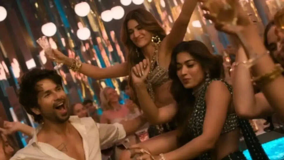 क्या है Cocktail 2 में शाहिद कपूर और कृति सेनन की नई कहानी? जानें दिल्ली प्रीमियर की खास बातें!