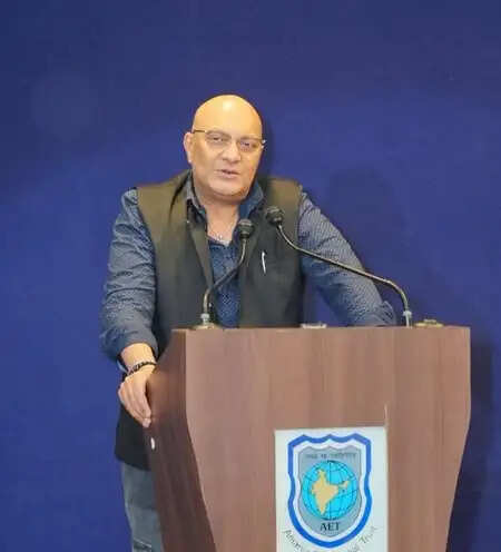 कान्स फिल्म फेस्टिवल में 'सितंबर-21' का जलवा: अभिनेता अमित बहल और प्रवीण सिंह सिसोदिया की खास बातें