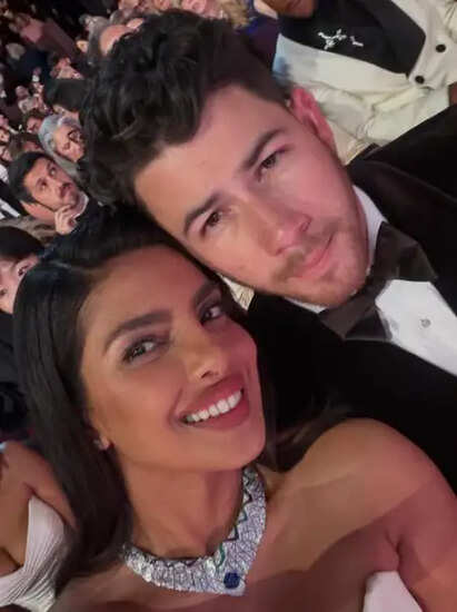 प्रियंका चोपड़ा का 'रैंडम मार्च': क्या हैं उनके खास पलों की कहानी?