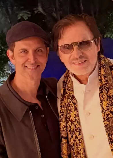 ऋतिक रोशन ने सुजैन खान के पिता के जन्मदिन पर भावुक पोस्ट किया, साझा की यादें