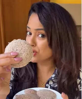 क्या आपने कभी बनाई है रागी इडली? समीरा रेड्डी ने साझा किया आसान तरीका!