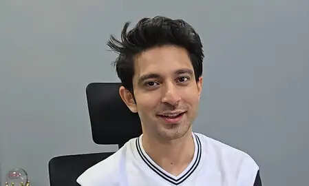 दक्ष शर्मा: संघर्ष और धैर्य से बने अभिनेता, जानें उनकी कहानी