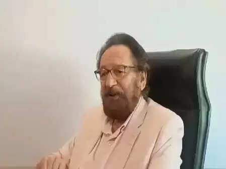 क्या एआई मिडिल क्लास के लिए है वरदान? शेखर कपूर ने किया खुलासा