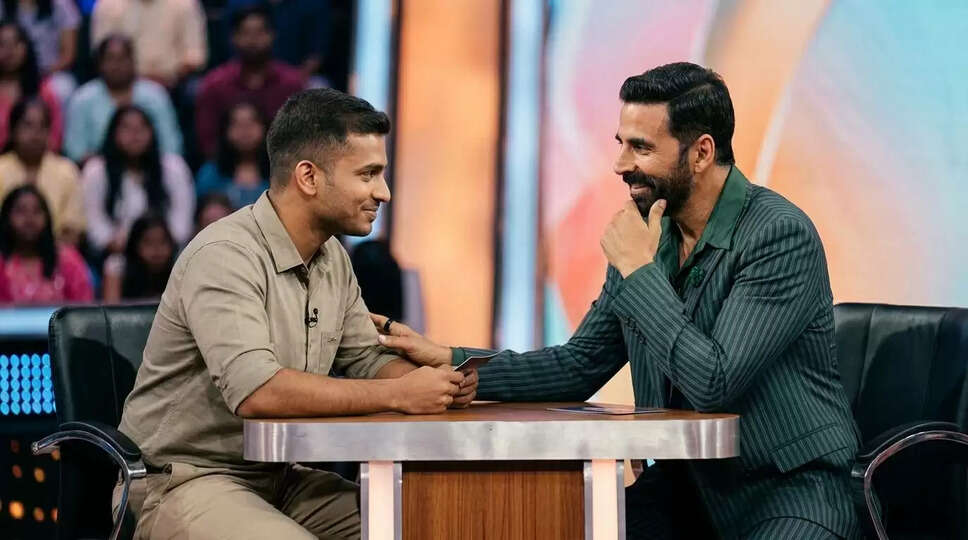 क्या आप जानते हैं Akshay Kumar के स्कूल के दोस्त का नाम? Wheel of Fortune में हुआ दिलचस्प खुलासा!