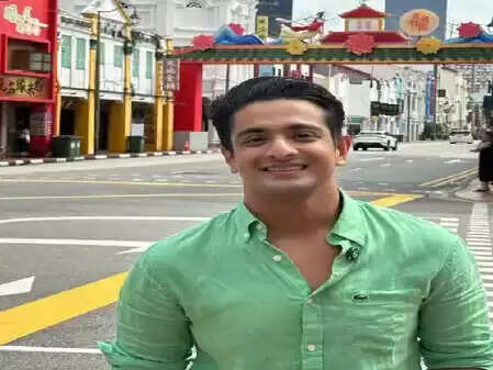 सुप्रीम कोर्ट ने केंद्र सरकार से पूछा: सोशल मीडिया पर अश्लीलता रोकने के लिए सख्त कानून क्यों नहीं?