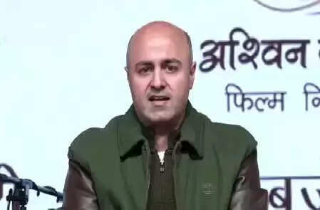 क्या है 'धुरंधर' फिल्म का कनेक्शन? आदित्य राज कौल ने किया बड़ा खुलासा शब्दोत्सव 2026 में