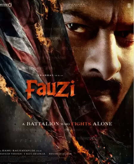 प्रभास ने जन्मदिन पर फैंस को दिया खास तोहफा, 'फौजी' का पहला पोस्टर हुआ रिलीज!